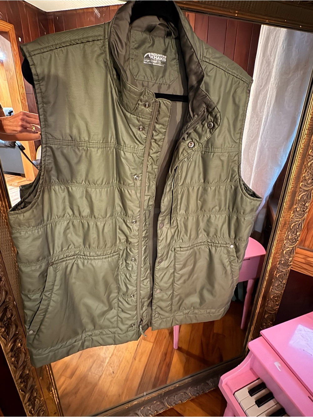 Mountain Khakis Green Quilted Sleeveless Puffer Vest